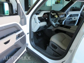 2024 Land Rover Defender 110 S - miniatura 6