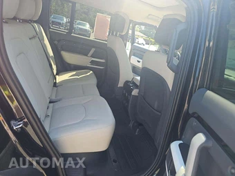 2024 Land Rover Defender 110 SE - miniatura 16