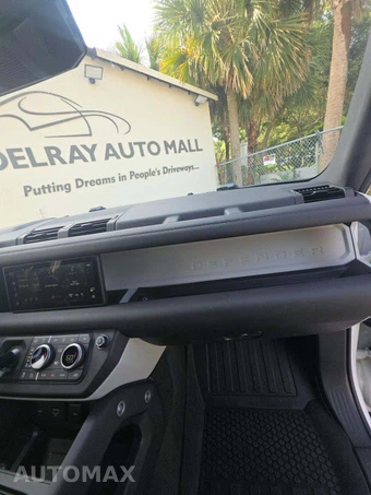 2024 Land Rover Defender 110 SE - miniatura 16