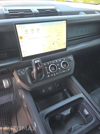 2024 Land Rover Defender 110 V8 - miniatura 10