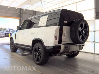 2024 Land Rover Defender 110 X-Dynamic SE - miniatura 6
