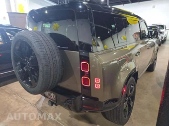 2024 Land Rover Defender 110 X-Dynamic SE - miniatura 3