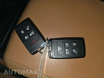 2024 Land Rover Defender 110 X-Dynamic SE - miniatura 8