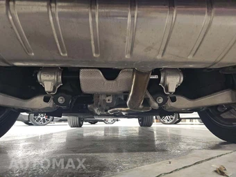 2024 Land Rover Defender 110 X-Dynamic SE - miniatura 15