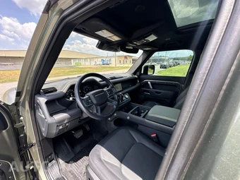 2024 Land Rover Defender 110 X-Dynamic SE - miniatura 11