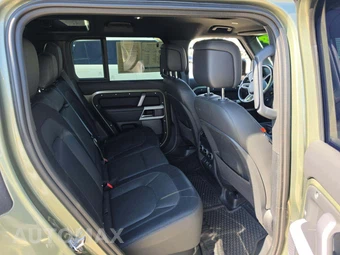 2024 Land Rover Defender 110 X-Dynamic SE - miniatura 16