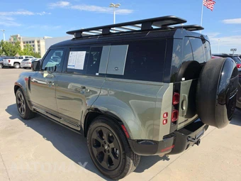 2024 Land Rover Defender 110 X-Dynamic SE - miniatura 2
