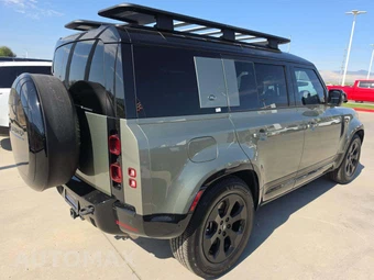 2024 Land Rover Defender 110 X-Dynamic SE - miniatura 3