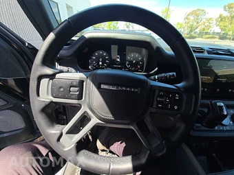 2024 Land Rover Defender 110 X - miniatura 10