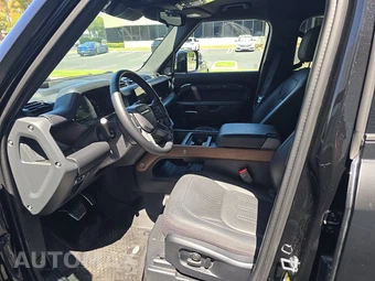 2024 Land Rover Defender 110 X - miniatura 7