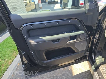 2024 Land Rover Defender 110 X - miniatura 9