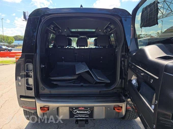 2024 Land Rover Defender 110 X - miniatura 14