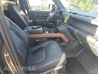 2024 Land Rover Defender 110 X - miniatura 8