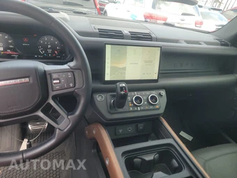 2024 Land Rover Defender 110 X - miniatura 11