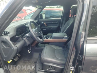 2024 Land Rover Defender 110 X - miniatura 7