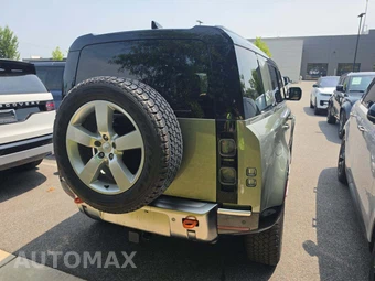 2024 Land Rover Defender 110 X - miniatura 3
