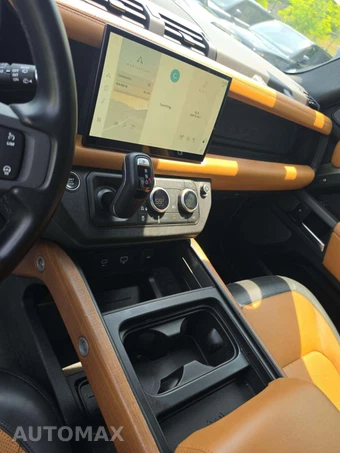 2024 Land Rover Defender 110 X - miniatura 9