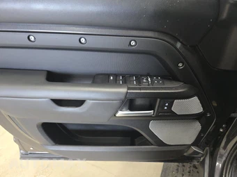 2024 Land Rover Defender 130 Outbound - miniatura 9