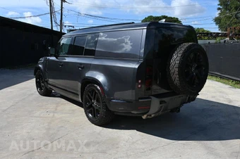 2024 Land Rover Defender 130 Outbound - miniatura 4