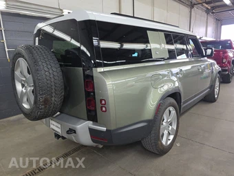 2024 Land Rover Defender 130 S - miniatura 4