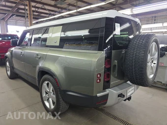 2024 Land Rover Defender 130 S - miniatura 6