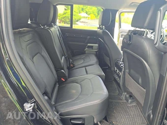 2024 Land Rover Defender 130 S - miniatura 14