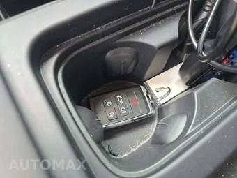 2024 Land Rover Defender 130 S - miniatura 5