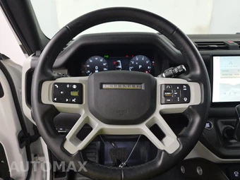 2024 Land Rover Defender 130 S - miniatura 10