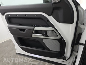 2024 Land Rover Defender 130 S - miniatura 9