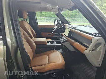 2024 Land Rover Defender 130 S - miniatura 8