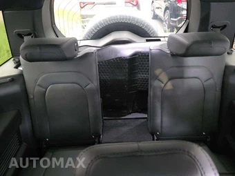 2024 Land Rover Defender 130 X-Dynamic SE - miniatura 14