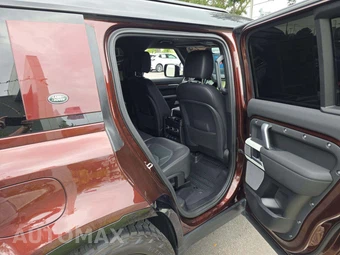 2024 Land Rover Defender 130 X-Dynamic SE - miniatura 17