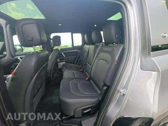 2024 Land Rover Defender 130 X-Dynamic SE - miniatura 10