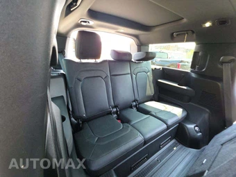 2024 Land Rover Defender 130 X-Dynamic SE - miniatura 14