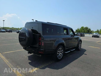 2024 Land Rover Defender 130 X-Dynamic SE - miniatura 3
