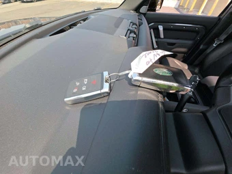 2024 Land Rover Defender 130 X-Dynamic SE - miniatura 8