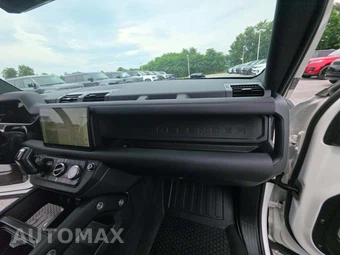 2024 Land Rover Defender 130 X-Dynamic SE - miniatura 17