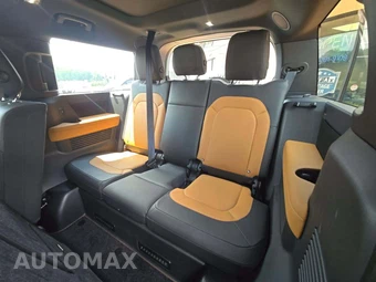 2024 Land Rover Defender 130 X-Dynamic SE - miniatura 14