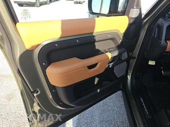 2024 Land Rover Defender 130 X - miniatura 9