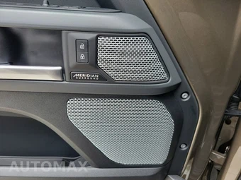 2024 Land Rover Defender 130 X - miniatura 18