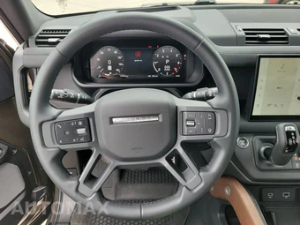 2024 Land Rover Defender 130 X - miniatura 30