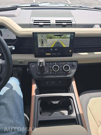 2024 Land Rover Defender 130 X - miniatura 7