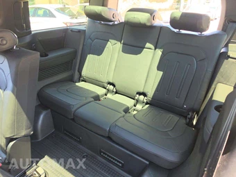 2024 Land Rover Defender 130 X - miniatura 11