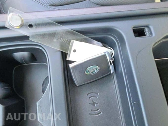 2024 Land Rover Defender 130 X - miniatura 5