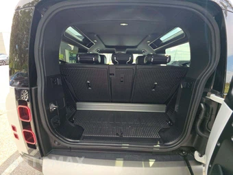 2024 Land Rover Defender 90 X-Dynamic SE - miniatura 14