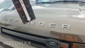 2024 Land Rover Defender 90 X-Dynamic SE - miniatura 18