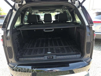2024 Land Rover Discovery Dynamic SE - miniatura 15