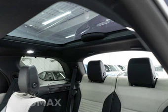 2024 Land Rover Discovery Dynamic SE - miniatura 19