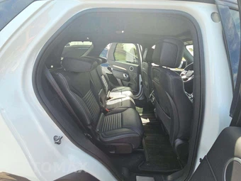 2024 Land Rover Discovery Dynamic SE – miniatura 14