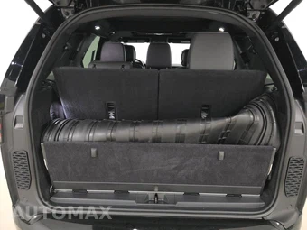 2024 Land Rover Discovery Metropolitan Edition – miniatura 17